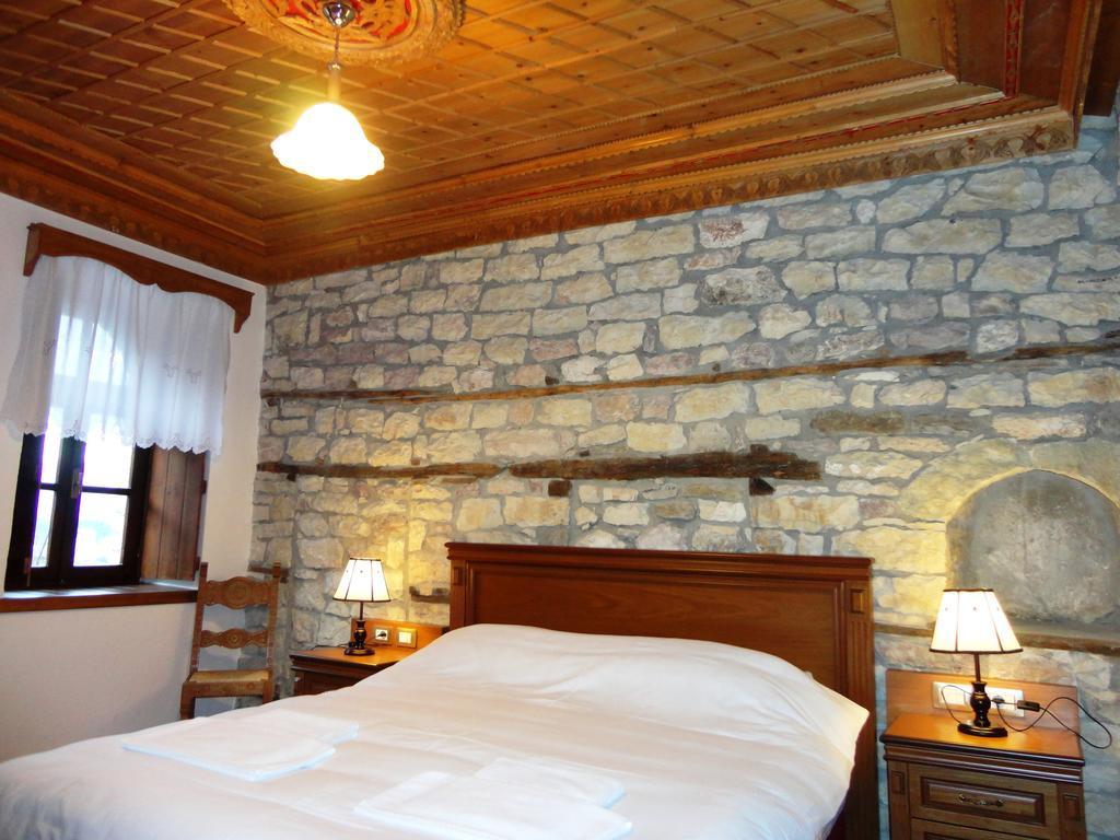Hotel Kalemi 2 Gjirokastër Exteriör bild