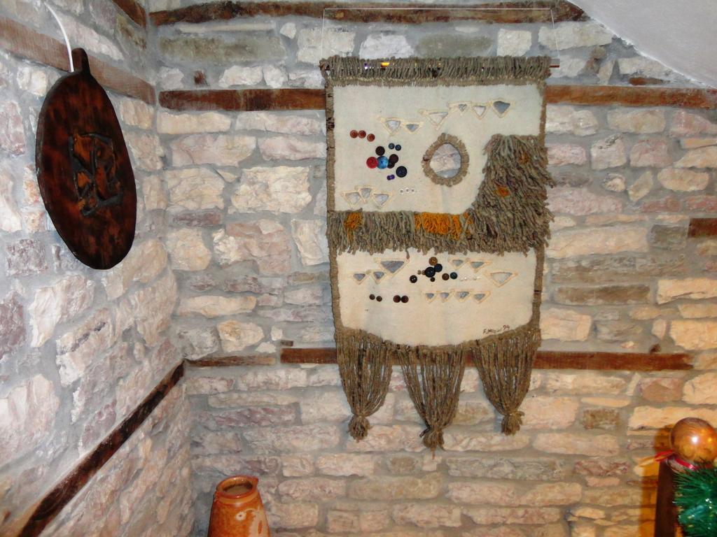 Hotel Kalemi 2 Gjirokastër Exteriör bild