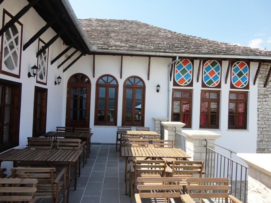 Hotel Kalemi 2 Gjirokastër Exteriör bild