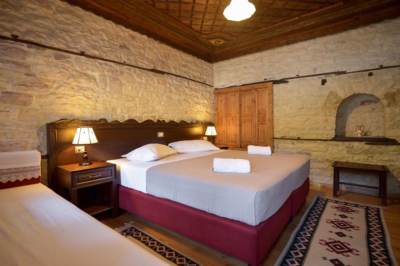 Hotel Kalemi 2 Gjirokastër Exteriör bild