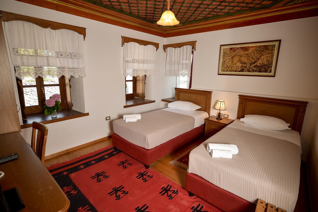 Hotel Kalemi 2 Gjirokastër Exteriör bild