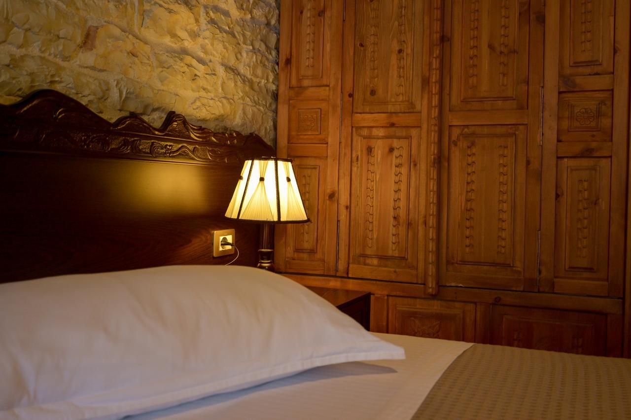 Hotel Kalemi 2 Gjirokastër Exteriör bild